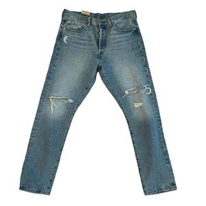 Levi’s Jeans 501 High Rise Button Fly Med Blue Distressed NWT‎ Women’s Size 31